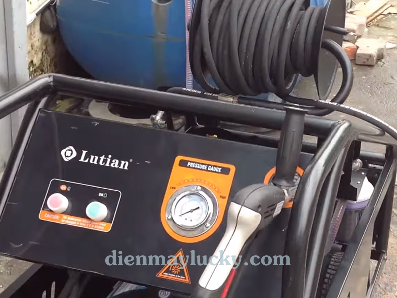 máy rửa xe siêu cao áp 11 KW Lutian.