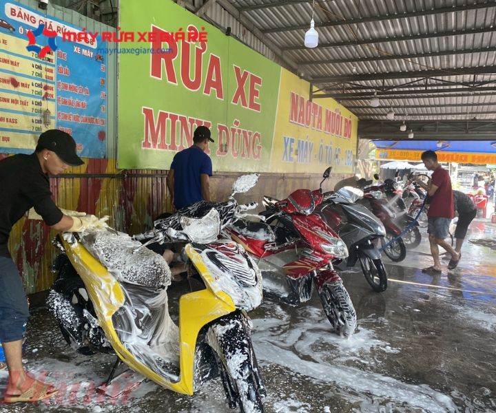 mo-tiem-rua-xe-may-can-nhung-gi-4